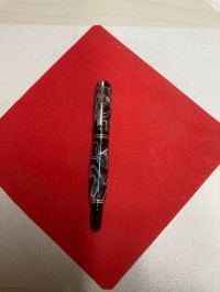 עוד עט נובע יפה ,הפעם בצבע CH