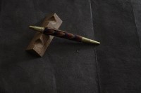 Pointe bille type Parker à poussoir , très joli mécanisme ...