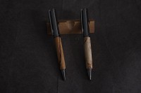 Bois de Serpent et bois de Bouleau marbré. Très joli mécanisme ayant une bonne prise en main et poss ...