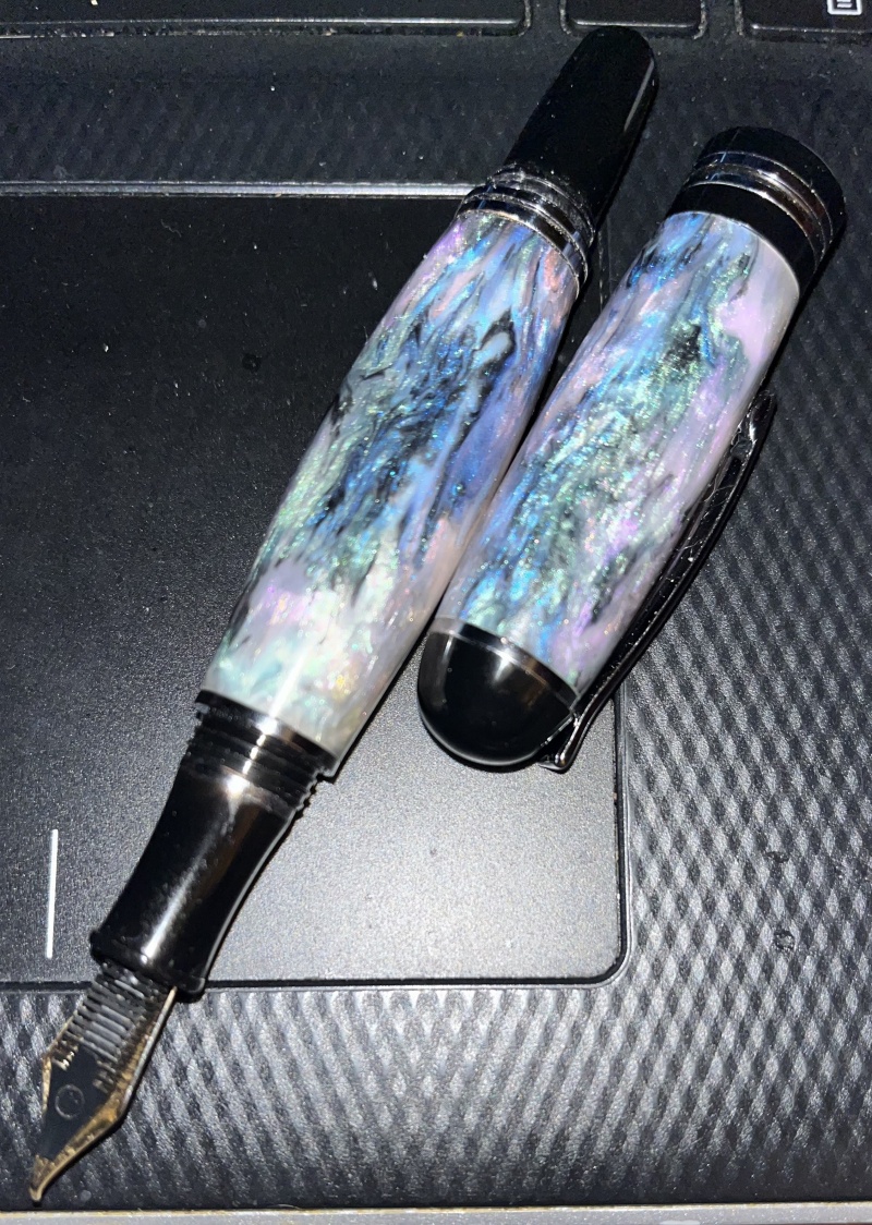 Here we have Item code:PKFT-C1-CH. - It is a Churchill Foutain Pen Kit With Calligraphy Pen Nib in Chrome Finish. The material we used is a beautiful multicolored resin type alabone Pen blank