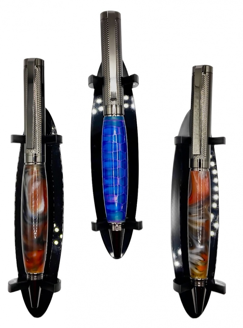 Great quality pen kits 100% recommend will be buying these again soon “Twist action with Parker type refills”