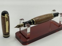 Churchill Fountain Pen finished with Sapele wood.